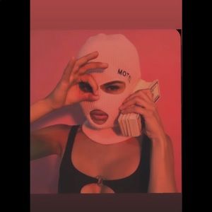 Meet your Posher, Makayla